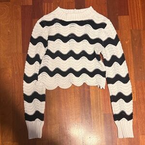 Forever 21 Black and Cream Wave Sweater